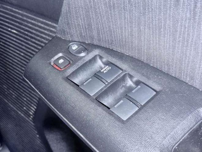 フリードスパイクハイブリッド1.5 ジャストセレクション　下廻防錆TVナビBカメETC 2WD 1500