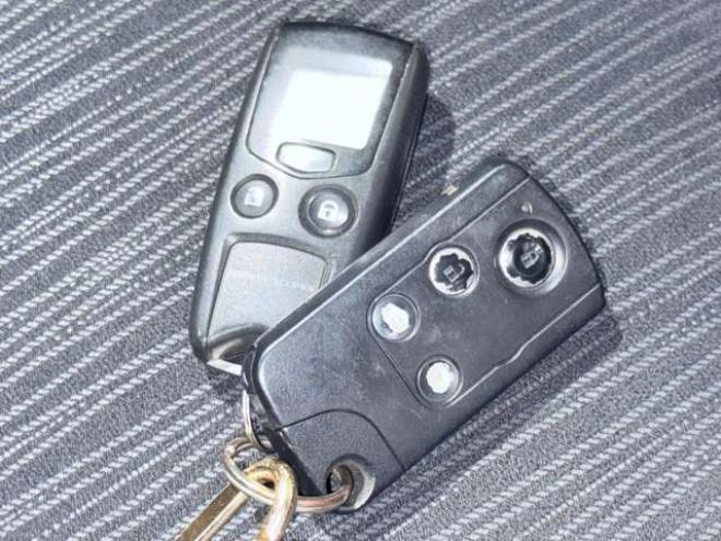 フリードスパイクハイブリッド1.5 ジャストセレクション　下廻防錆TVナビBカメETC 2WD 1500