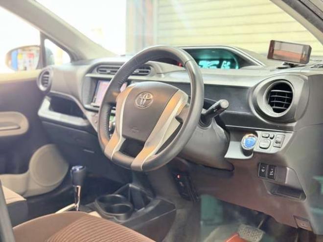 アクア1.5 G　防錆塗装TVナビETC夏冬タイヤ 2WD 1500