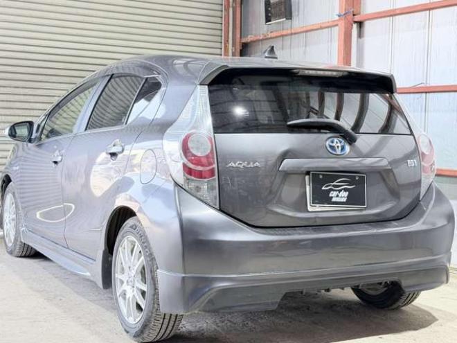 アクア1.5 G　防錆塗装TVナビETC夏冬タイヤ 2WD 1500