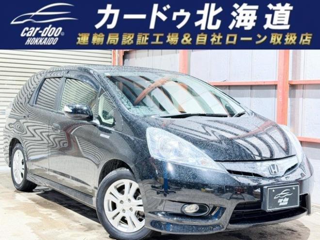 フィットシャトルハイブリッド1.3　下廻防錆TVナビBカメETC夏冬タイヤ 2WD 1300