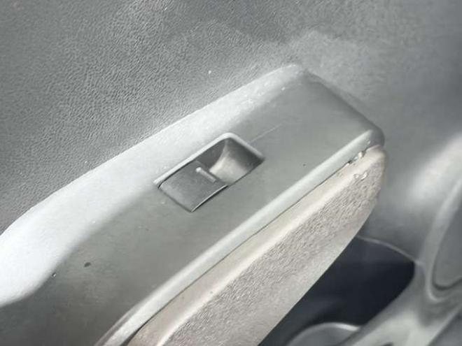 フィットシャトルハイブリッド1.3　下廻防錆TVナビBカメETC夏冬タイヤ 2WD 1300