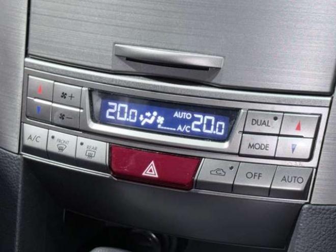 レガシィワゴン2.5 GT アイサイト 4WD　下廻防錆TVナビBカメETCエンスタ 2500