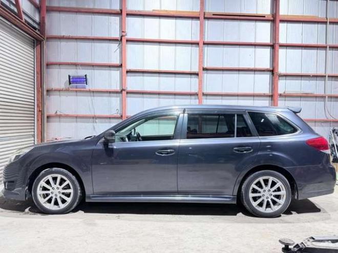 レガシィワゴン2.5 GT アイサイト 4WD　下廻防錆TVナビBカメETCエンスタ 2500