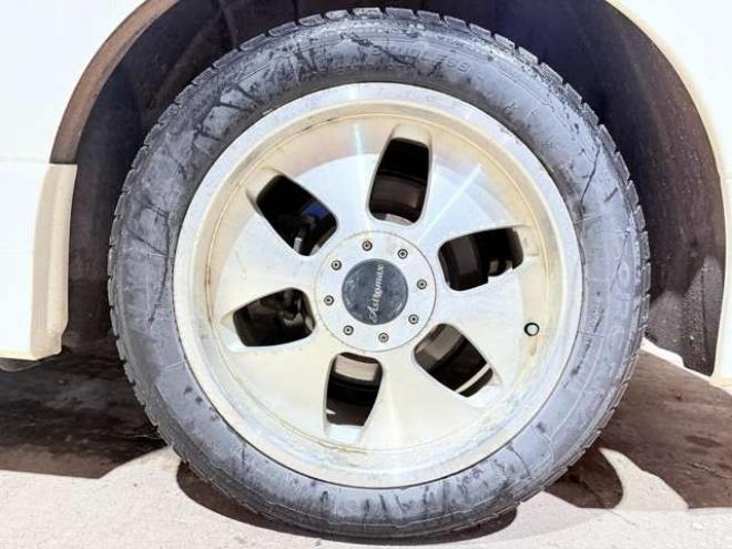 エルグランド2.5 250ハイウェイスター アーバンクロム 4WD　下廻防錆TVナビBカメETC後席モニタ 2500