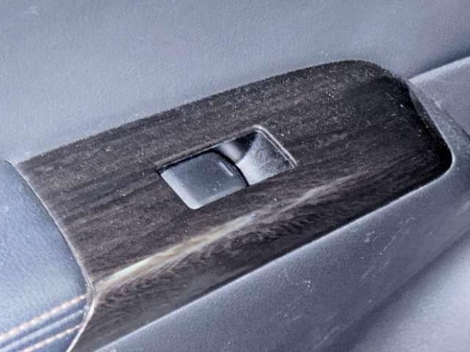 エルグランド2.5 250ハイウェイスター アーバンクロム 4WD　下廻防錆TVナビBカメETC後席モニタ 2500