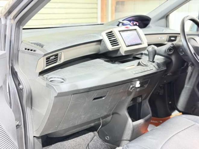 フリードスパイク1.5 G 4WD　防錆塗装4WDTVナビBカメETCエンスタ 1500