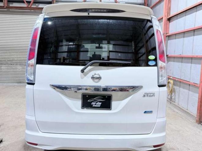 セレナ2.0 ハイウェイスター Vセレクション 4WD　防錆塗装4WDTVナビBカメ後席モニタETC 2000