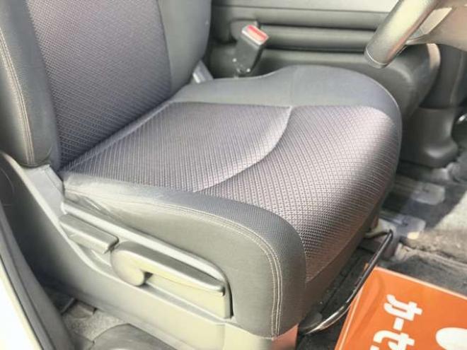 セレナ2.0 ハイウェイスター Vセレクション 4WD　防錆塗装4WDTVナビBカメ後席モニタETC 2000