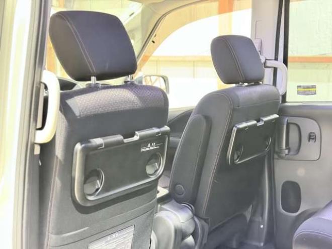 セレナ2.0 ハイウェイスター Vセレクション 4WD　防錆塗装4WDTVナビBカメ後席モニタETC 2000