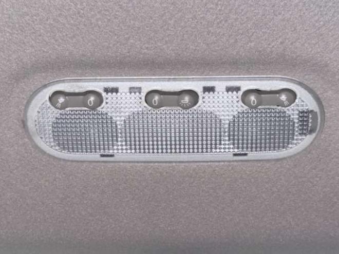 セレナ2.0 ハイウェイスター Vセレクション 4WD　防錆塗装4WDTVナビBカメ後席モニタETC 2000