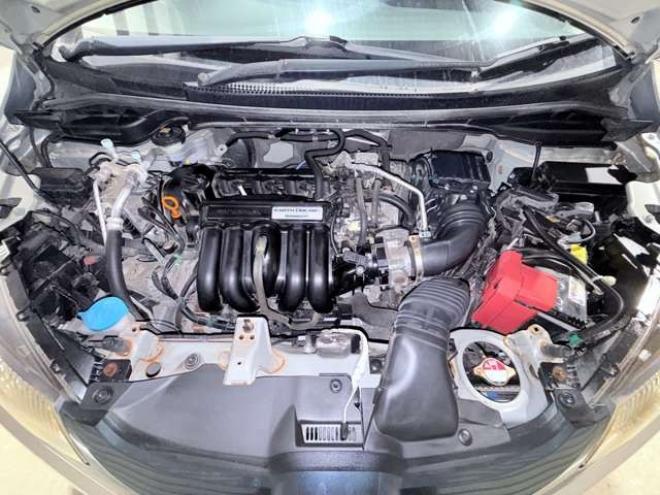 フィット1.3 13G Fパッケージ 4WD　下廻防錆TVナビETC 1300