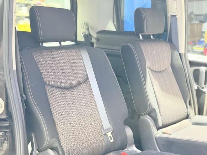 セレナ2.0 ハイウェイスター Vセレクション+Safety アドバンストセーフティ パッケージ 4WD　防錆塗装4WDTVナビBカメ後席モニタ 2000