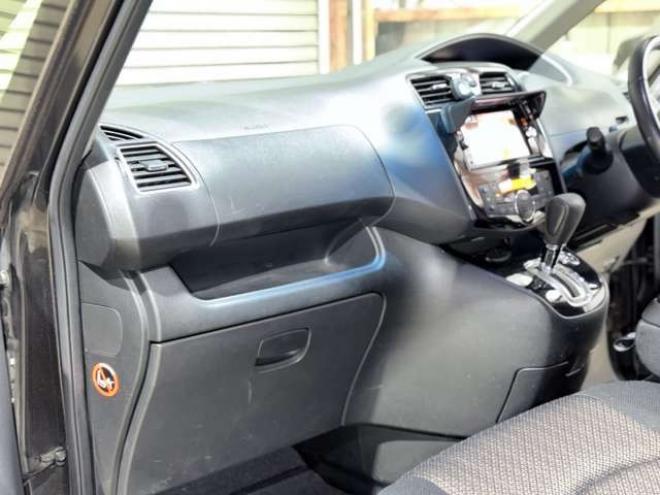 セレナ2.0 ハイウェイスター Vセレクション+Safety アドバンストセーフティ パッケージ 4WD　防錆塗装4WDTVナビBカメ後席モニタ 2000