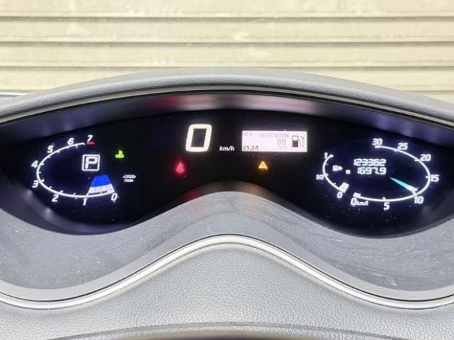 セレナ2.0 ハイウェイスター Vセレクション+Safety アドバンストセーフティ パッケージ 4WD　防錆塗装4WDTVナビBカメ後席モニタ 2000