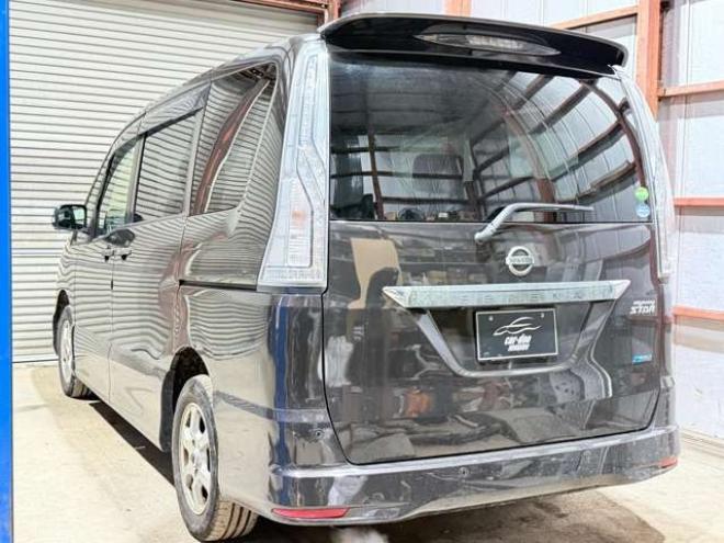 セレナ2.0 ハイウェイスター Vセレクション+Safety アドバンストセーフティ パッケージ 4WD　防錆塗装4WDTVナビBカメ後席モニタ 2000