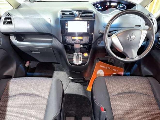 セレナ2.0 ハイウェイスター Vセレクション+Safety アドバンストセーフティ パッケージ 4WD　防錆塗装4WDTVナビBカメエンスタ 2000