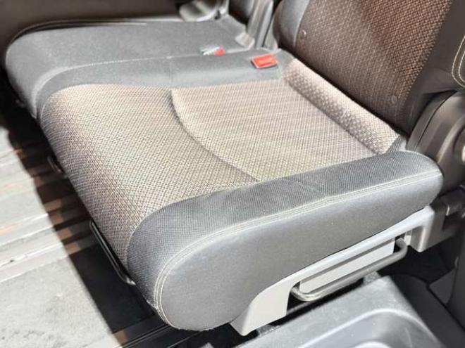 セレナ2.0 ハイウェイスター Vセレクション+Safety アドバンストセーフティ パッケージ 4WD　防錆塗装4WDTVナビBカメエンスタ 2000