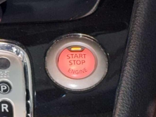 セレナ2.0 ハイウェイスター Vセレクション+Safety アドバンストセーフティ パッケージ 4WD　防錆塗装4WDTVナビBカメエンスタ 2000