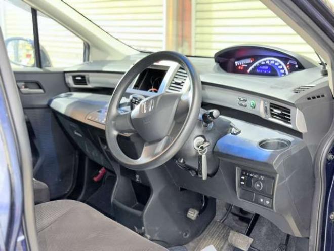 フリード1.5 G ジャストセレクション　下廻防錆ドラレコキーレスEスタ夏冬タイヤ 2WD 1500