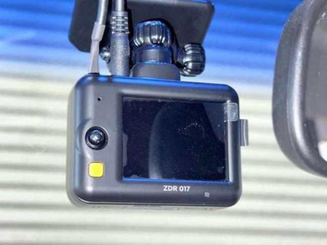 フリード1.5 G ジャストセレクション　下廻防錆ドラレコキーレスEスタ夏冬タイヤ 2WD 1500