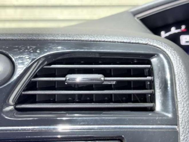 セレナ2.0 ハイウェイスター 4WD　下廻防錆TVナビBカメETC 2000