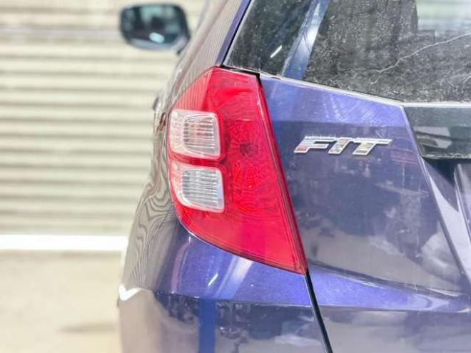 フィット1.3 G 4WD　防錆塗装4WDCDキーレスETC 1300