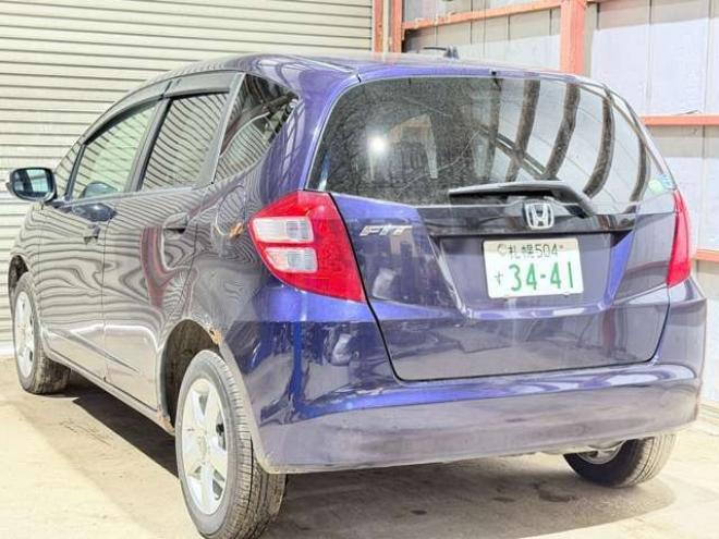 フィット1.3 G 4WD　防錆塗装4WDCDキーレスETC 1300