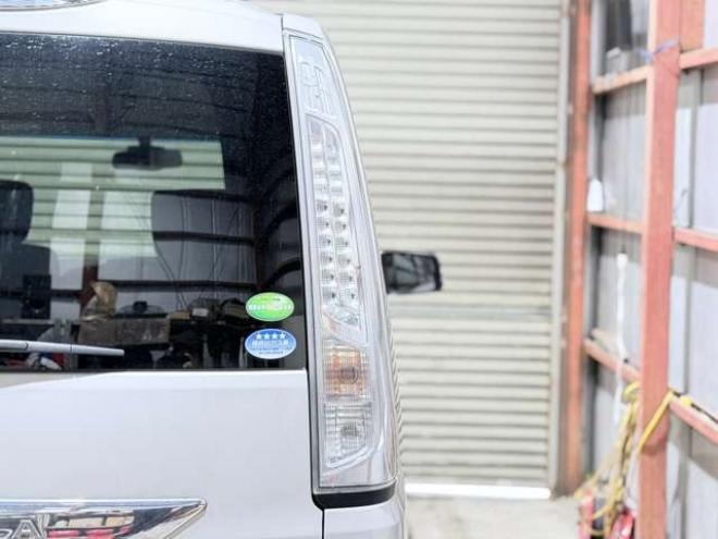 セレナ2.0 20X 4WD　防錆塗装キーレスナビETC 2000