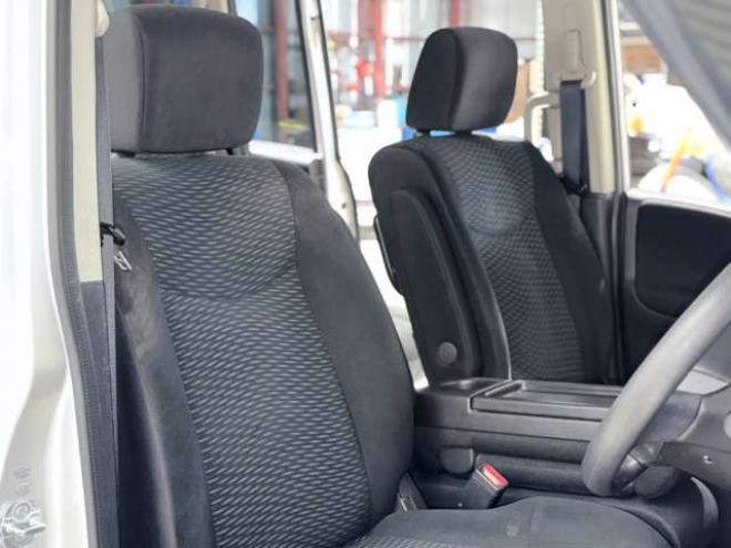 セレナ2.0 20X 4WD　防錆塗装キーレスナビETC 2000