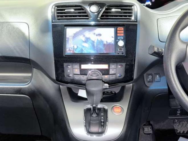 セレナ2.0 20X 4WD　防錆塗装キーレスナビETC 2000