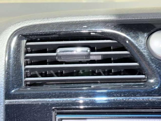 セレナ2.0 20X 4WD　防錆塗装キーレスナビETC 2000