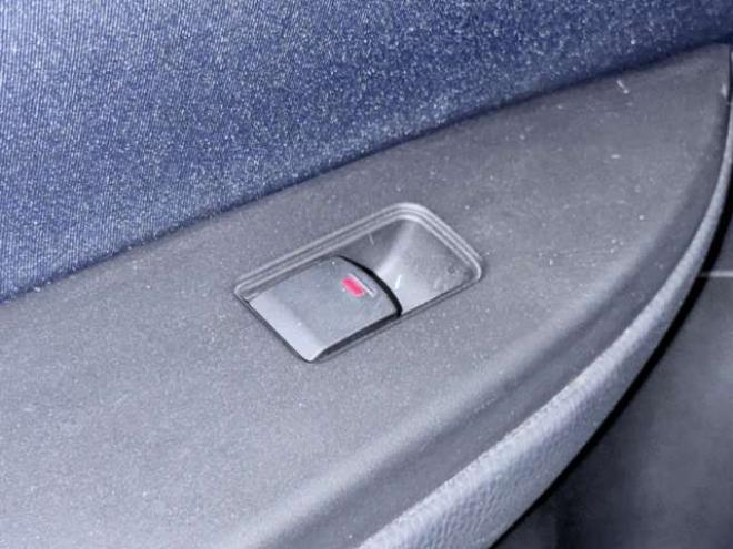 レガシィB4 2.5 i Lパッケージ 4WD　下廻防錆TVナビETC 2500