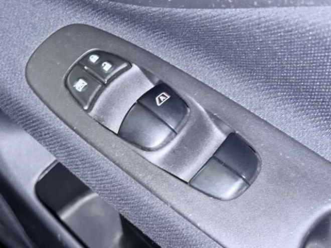 セレナ2.0 20X アドバンストセーフティ パッケージ 4WD　下廻防錆TVナビBカメETC 2000