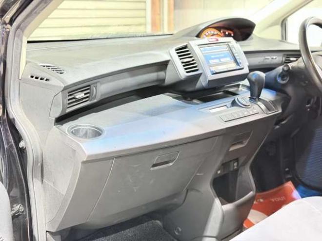 フリード1.5 フレックス エアロ　防錆塗装TVナビBカメ 2WD 1500