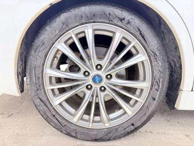 レガシィB4 2.5 リミテッド 4WD　下廻防錆4WDTVナビBカメETC 2500