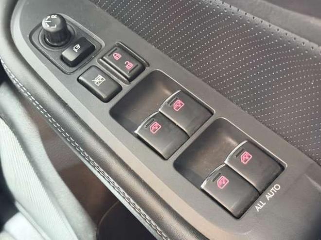 レガシィB4 2.5 リミテッド 4WD　下廻防錆4WDTVナビBカメETC 2500