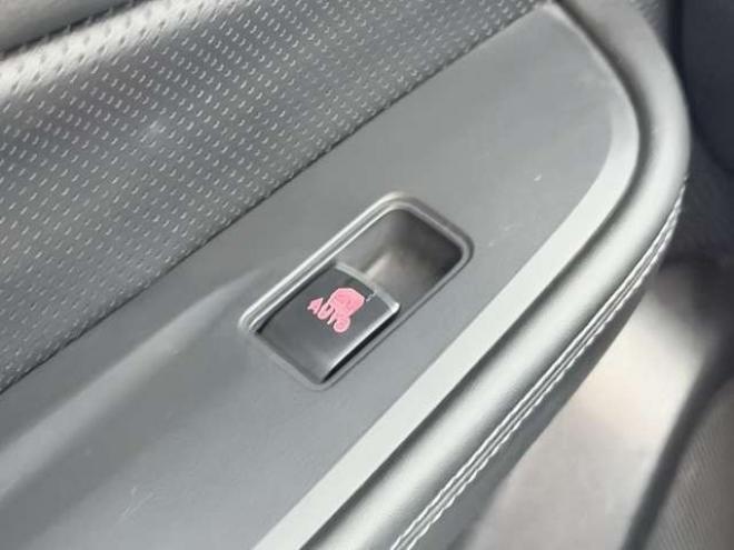 レガシィB4 2.5 リミテッド 4WD　下廻防錆4WDTVナビBカメETC 2500