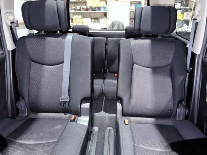 セレナ2.0 ハイウェイスター S-HYBRID　防錆塗装4WDTVナビBカメ後席モニタETC 2000