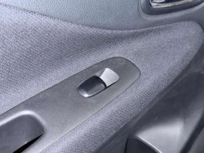 セレナ2.0 ハイウェイスター S-HYBRID　防錆塗装4WDTVナビBカメ後席モニタETC 2000