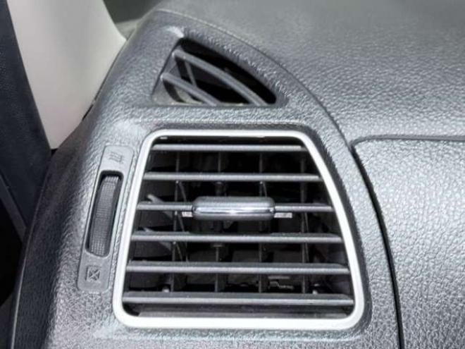 セレナ2.0 ハイウェイスター S-HYBRID　防錆塗装4WDTVナビBカメ後席モニタETC 2000