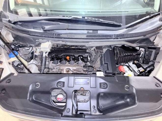 ステップワゴン2.0 G Lパッケージ 4WD　下廻防錆TVナビBカメETC 2000