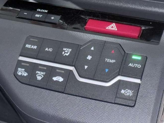 ステップワゴン2.0 G Lパッケージ 4WD　下廻防錆TVナビBカメETC 2000