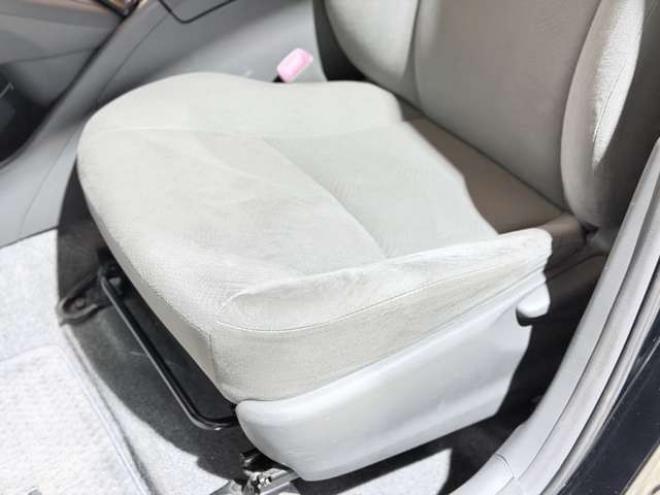 プリウス1.8 S　下廻防錆TVナビBカメエンスタ 2WD 1800