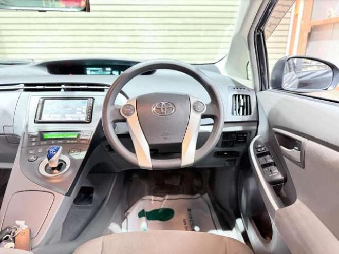 プリウス1.8 S　下廻防錆TVナビBカメエンスタ 2WD 1800
