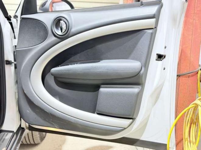 ミニクロスオーバー クーパー オール4　防錆塗装TVナビETC夏冬タイヤ 正規輸入車 4WD 1600