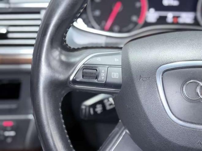 アウディA6アバント 2.8 FSI クワトロ 4WD　下廻防錆TVナビBカメETC 正規輸入車 2800