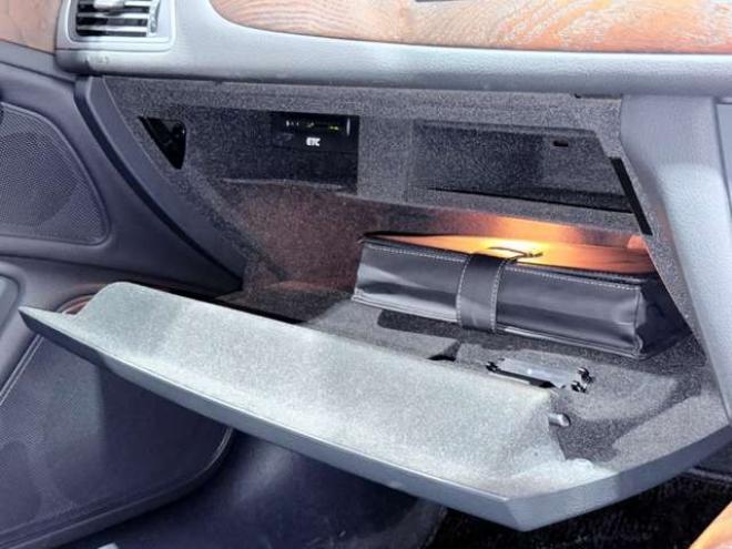 アウディA6アバント 2.8 FSI クワトロ 4WD　下廻防錆TVナビBカメETC 正規輸入車 2800