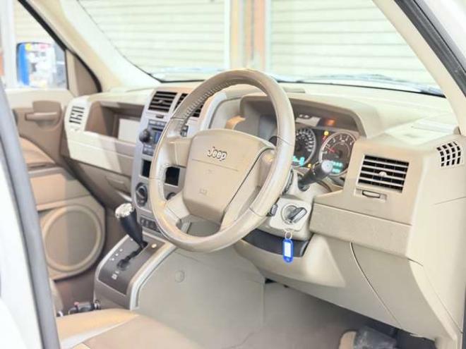 クライスラー・ジープパトリオット リミテッド 4WD　下廻防錆ETC 正規輸入車 2400