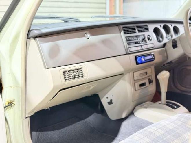 ラシーン1.5 タイプII 4WD　防錆塗装4WDCDオーディオ 1500